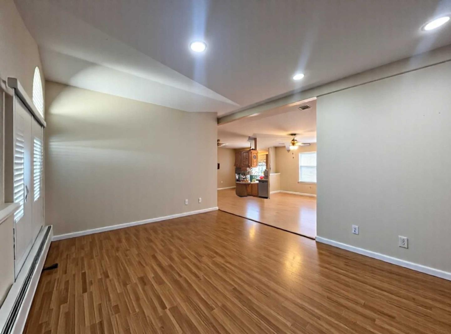 Detail Gallery Image 3 of 31 For 117 Fisk Ter #117,  Fremont,  CA 94538 - 4 Beds | 2 Baths