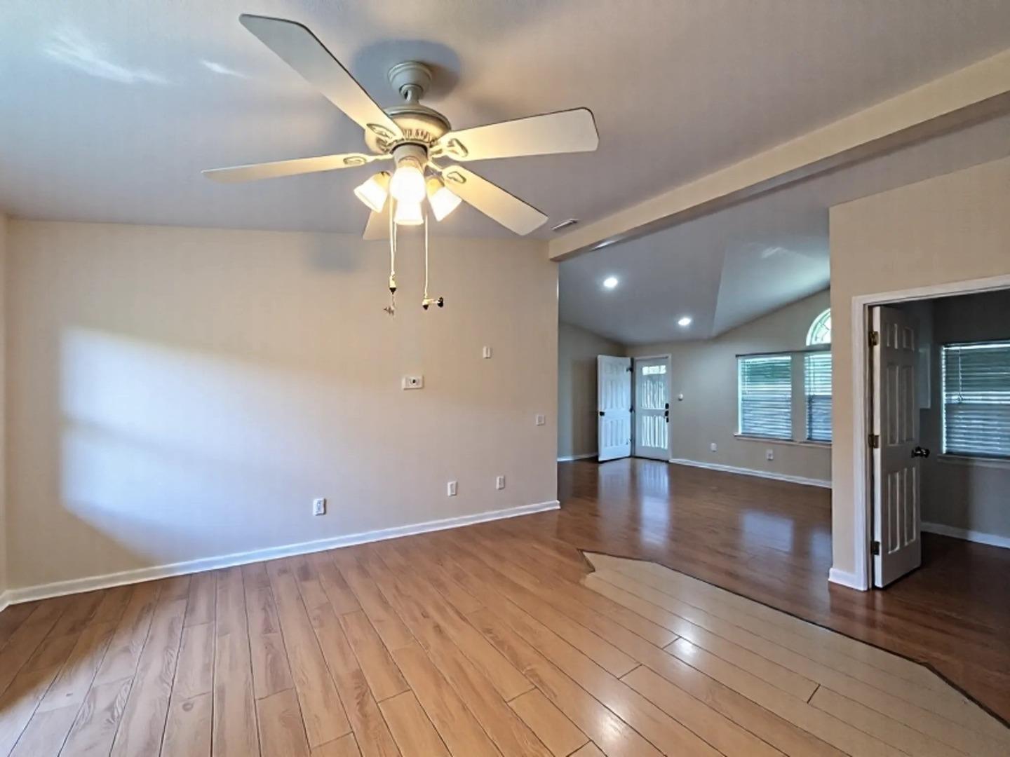 Detail Gallery Image 6 of 31 For 117 Fisk Ter #117,  Fremont,  CA 94538 - 4 Beds | 2 Baths