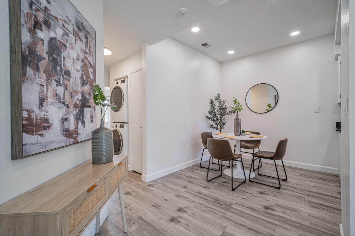 Detail Gallery Image 14 of 40 For 3011 Risdon Dr #8,  Union City,  CA 94587 - 2 Beds | 2 Baths