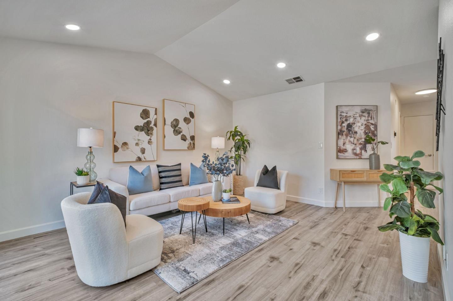 Detail Gallery Image 6 of 40 For 3011 Risdon Dr #8,  Union City,  CA 94587 - 2 Beds | 2 Baths