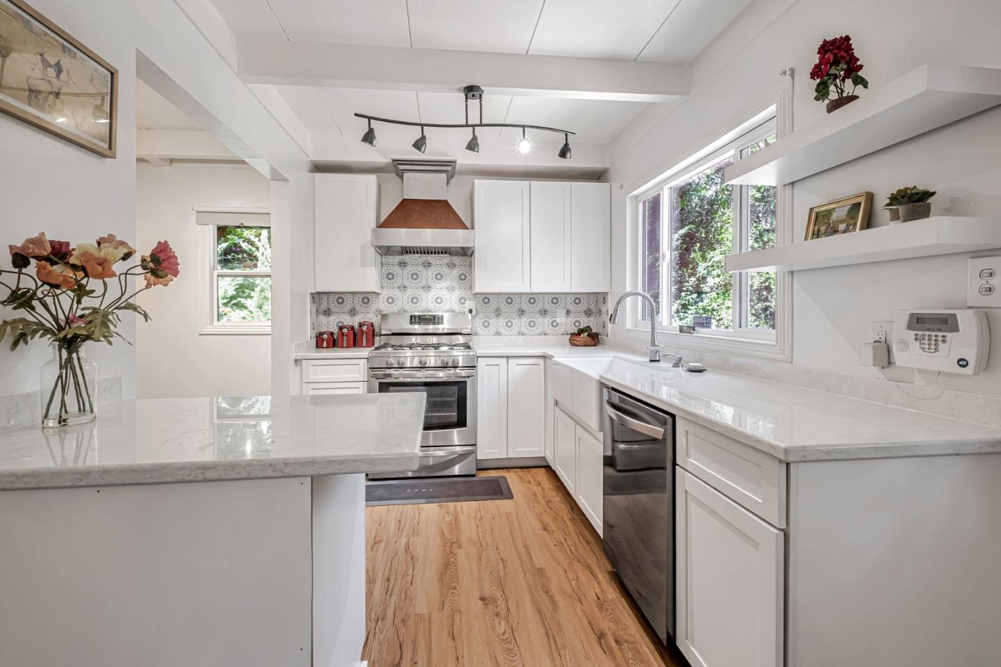 Detail Gallery Image 6 of 47 For 13380 Debby Ln, Boulder Creek,  CA 95006 - 3 Beds | 2 Baths
