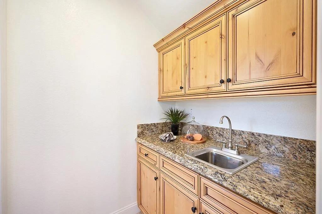 Detail Gallery Image 15 of 96 For 2791 Giorno Way, El Dorado Hills,  CA 95762 - 5 Beds | 5/1 Baths