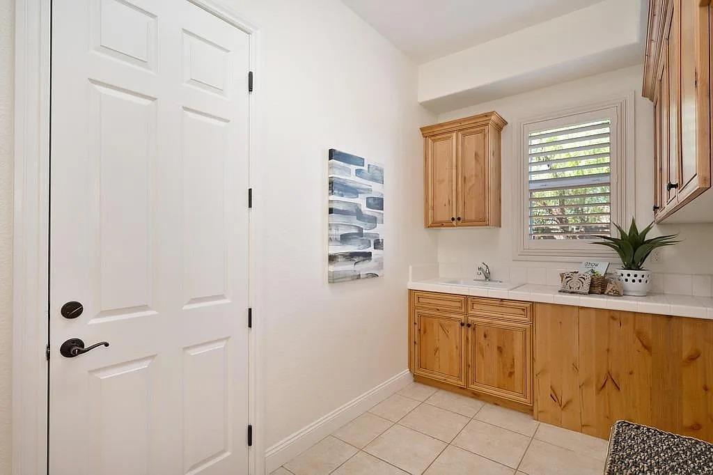 Detail Gallery Image 16 of 96 For 2791 Giorno Way, El Dorado Hills,  CA 95762 - 5 Beds | 5/1 Baths
