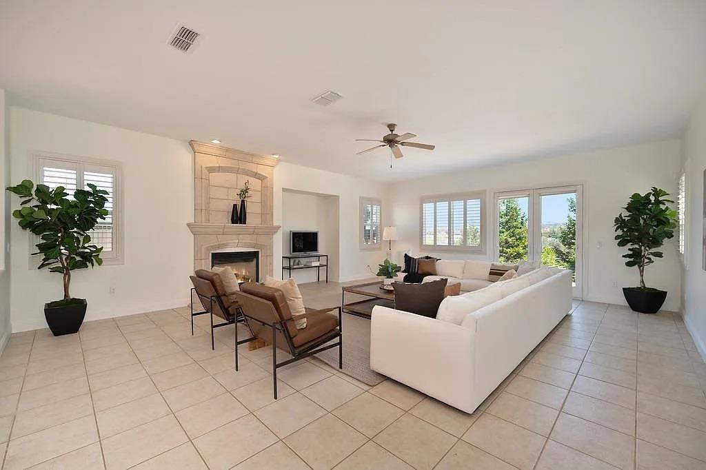 Detail Gallery Image 24 of 96 For 2791 Giorno Way, El Dorado Hills,  CA 95762 - 5 Beds | 5/1 Baths
