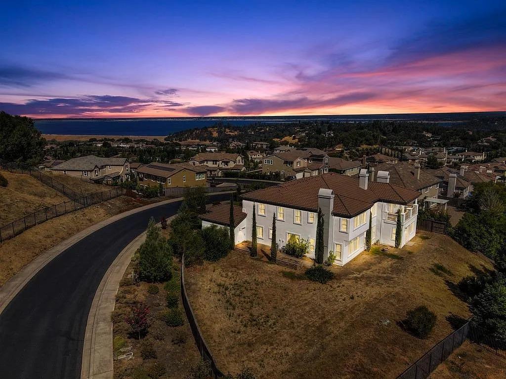 Detail Gallery Image 75 of 96 For 2791 Giorno Way, El Dorado Hills,  CA 95762 - 5 Beds | 5/1 Baths