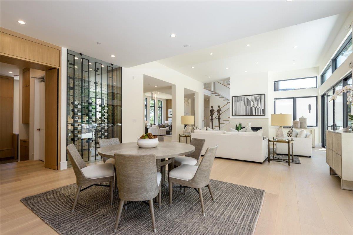 Detail Gallery Image 12 of 47 For 1025 Continental Dr, Menlo Park,  CA 94025 - 6 Beds | 6/1 Baths