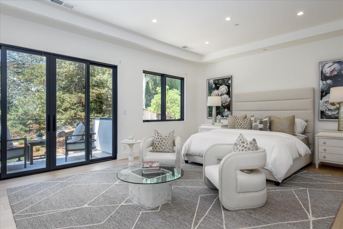 Detail Gallery Image 16 of 47 For 1025 Continental Dr, Menlo Park,  CA 94025 - 6 Beds | 6/1 Baths