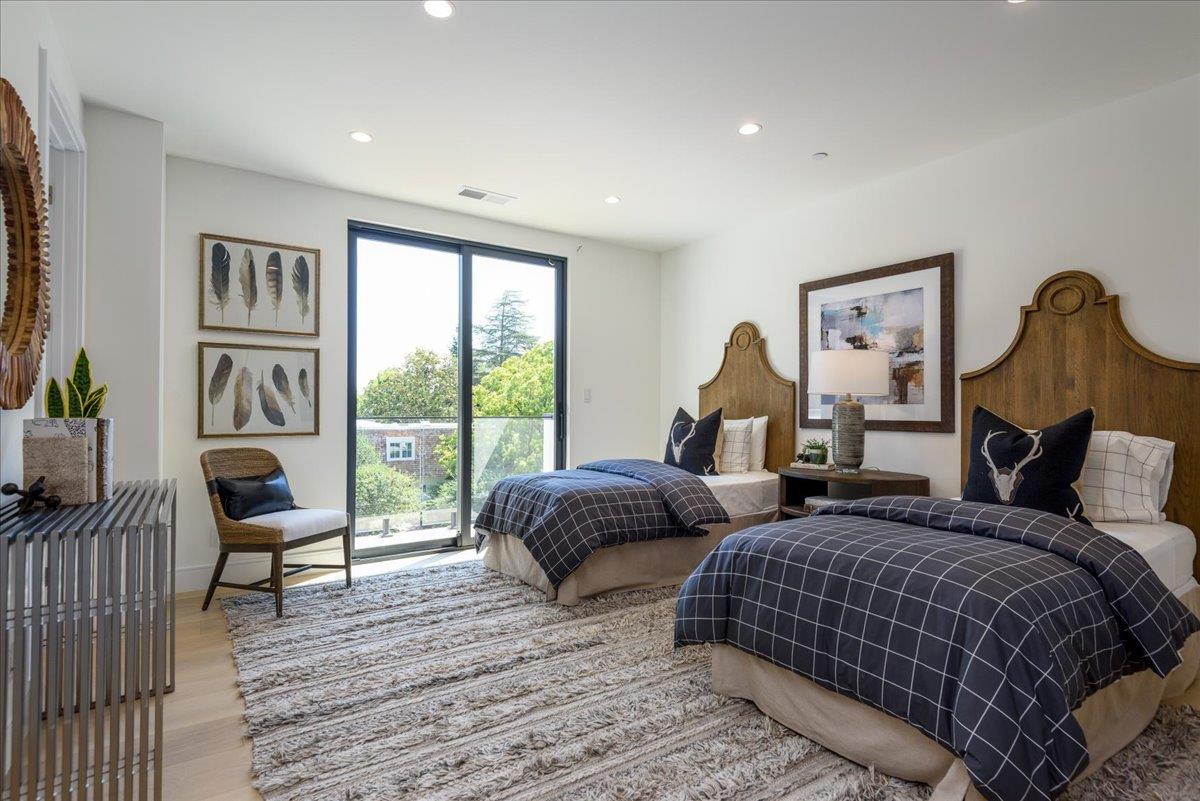 Detail Gallery Image 22 of 47 For 1025 Continental Dr, Menlo Park,  CA 94025 - 6 Beds | 6/1 Baths