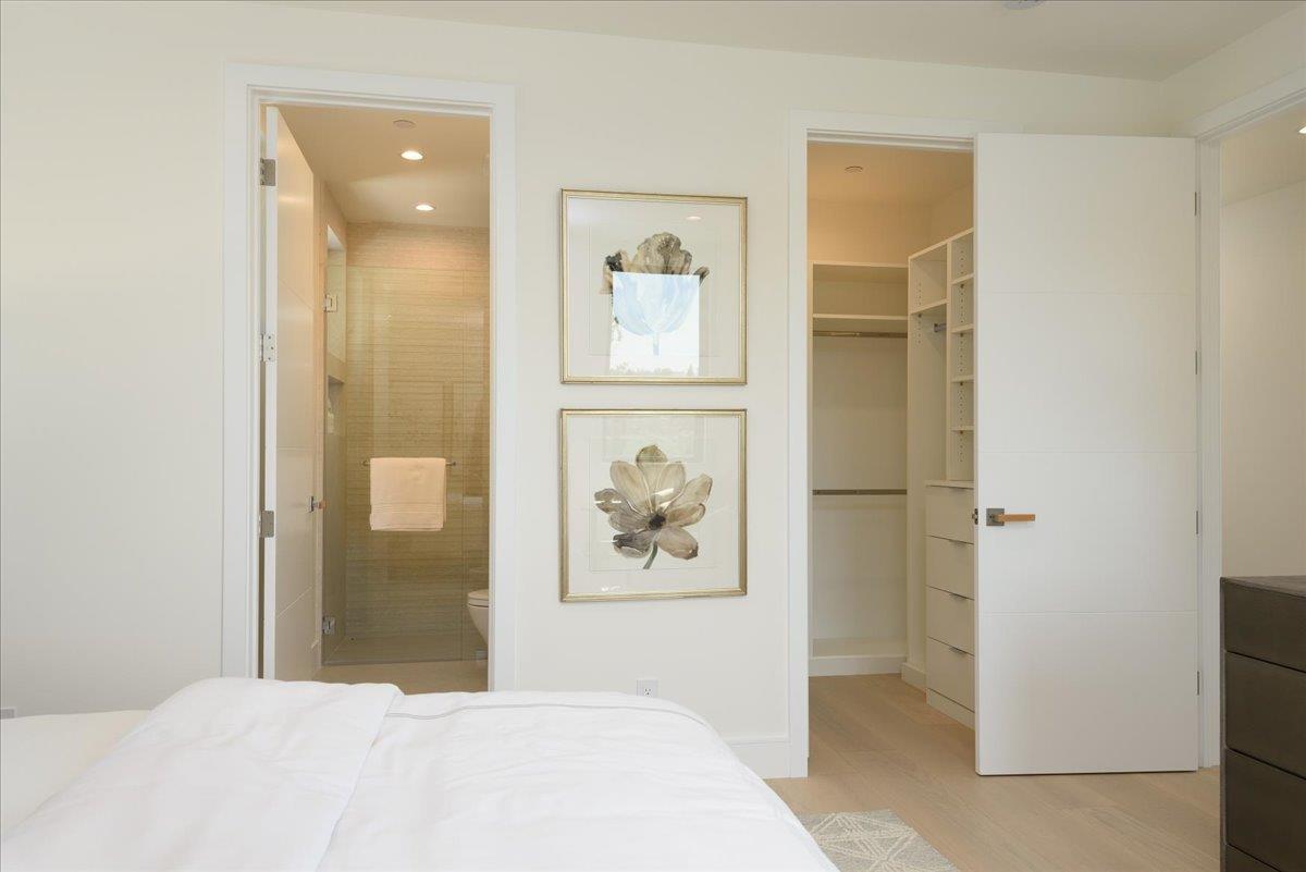 Detail Gallery Image 28 of 47 For 1025 Continental Dr, Menlo Park,  CA 94025 - 6 Beds | 6/1 Baths