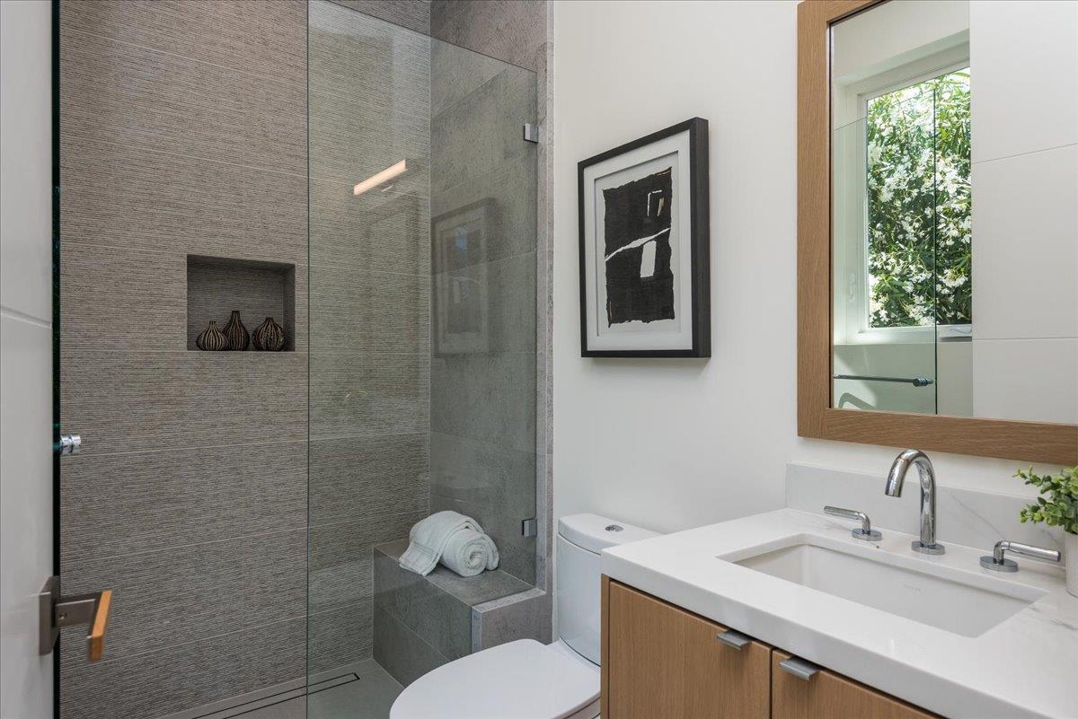 Detail Gallery Image 31 of 47 For 1025 Continental Dr, Menlo Park,  CA 94025 - 6 Beds | 6/1 Baths