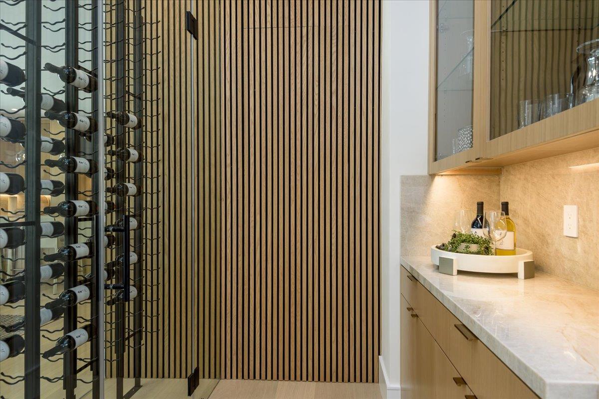 Detail Gallery Image 9 of 47 For 1025 Continental Dr, Menlo Park,  CA 94025 - 6 Beds | 6/1 Baths