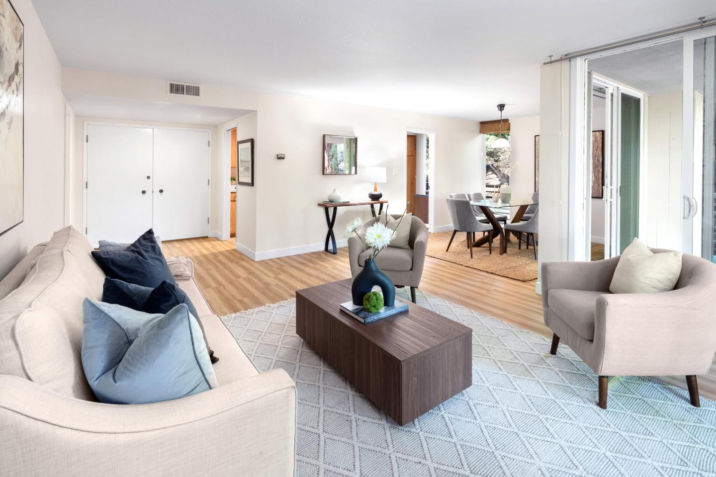 Detail Gallery Image 4 of 18 For 1100 Sharon Park Dr #29,  Menlo Park,  CA 94025 - 2 Beds | 2 Baths
