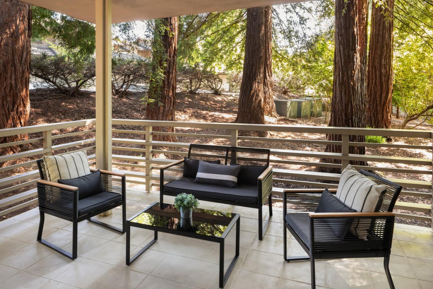 Detail Gallery Image 9 of 18 For 1100 Sharon Park Dr #29,  Menlo Park,  CA 94025 - 2 Beds | 2 Baths