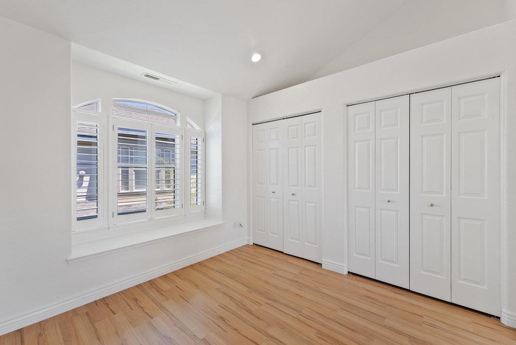 Detail Gallery Image 13 of 33 For 136 Neary St, Santa Cruz,  CA 95060 - 3 Beds | 2/1 Baths