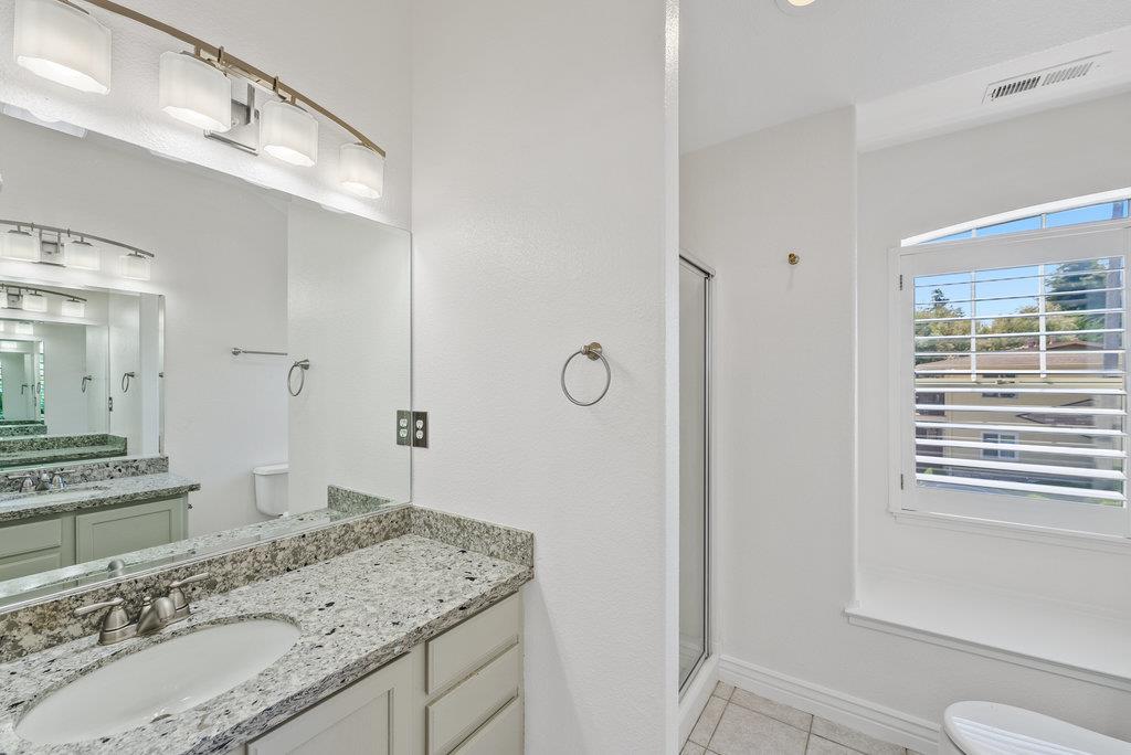 Detail Gallery Image 15 of 33 For 136 Neary St, Santa Cruz,  CA 95060 - 3 Beds | 2/1 Baths