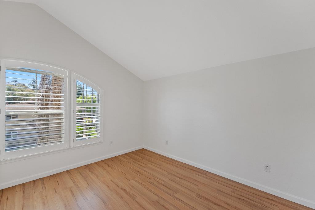 Detail Gallery Image 17 of 33 For 136 Neary St, Santa Cruz,  CA 95060 - 3 Beds | 2/1 Baths