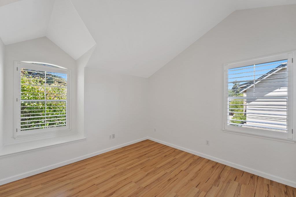 Detail Gallery Image 19 of 33 For 136 Neary St, Santa Cruz,  CA 95060 - 3 Beds | 2/1 Baths