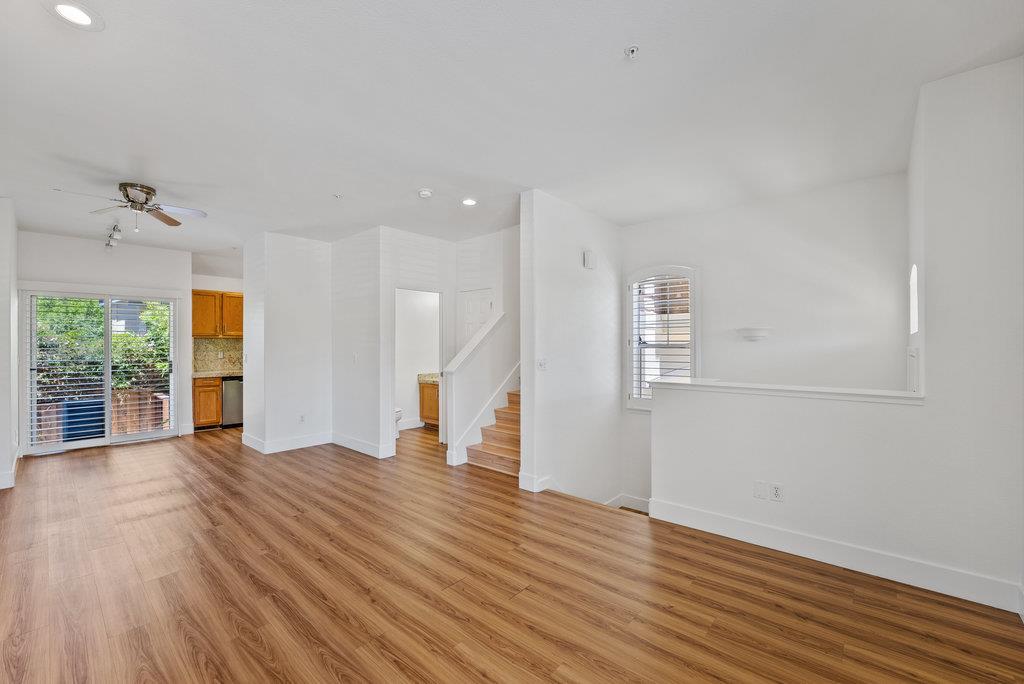 Detail Gallery Image 5 of 33 For 136 Neary St, Santa Cruz,  CA 95060 - 3 Beds | 2/1 Baths