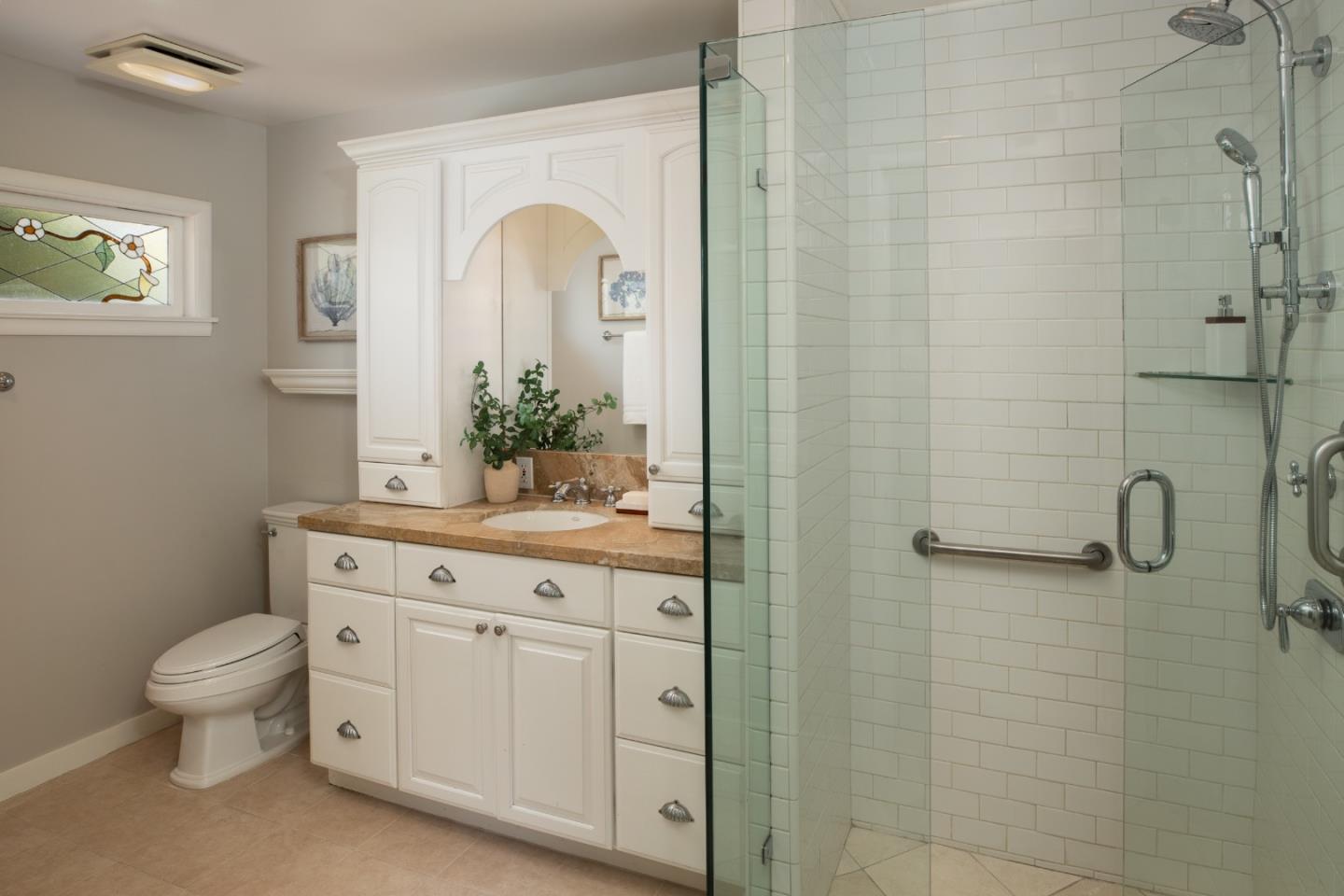 Detail Gallery Image 20 of 34 For 700 Laurelwood Dr, San Mateo,  CA 94403 - 3 Beds | 2/1 Baths