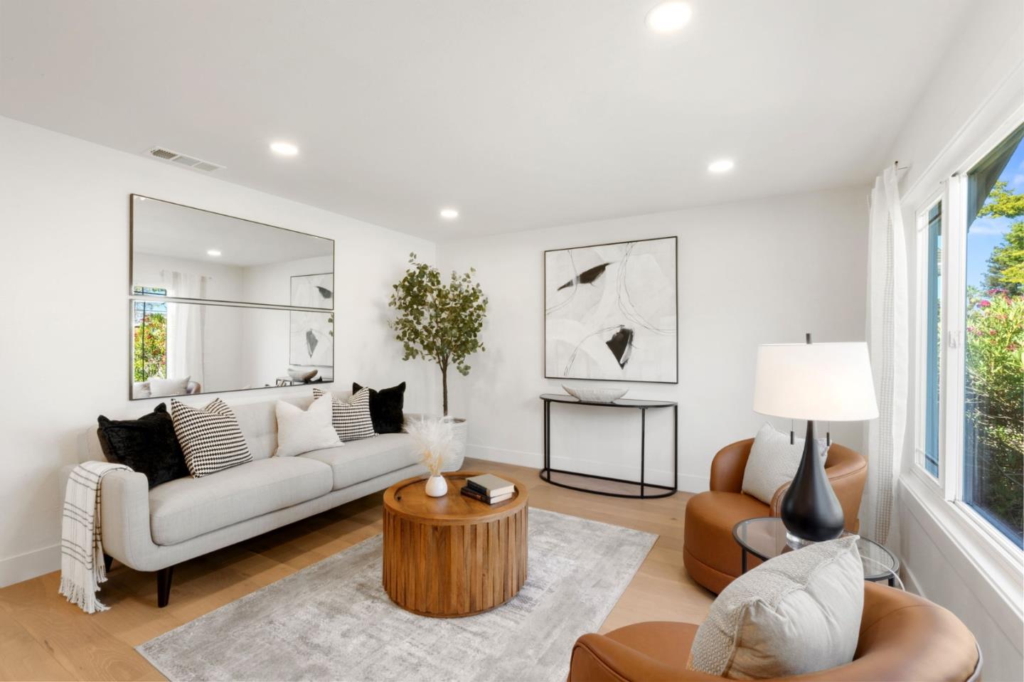 Detail Gallery Image 3 of 47 For 3719 Century Dr, Campbell,  CA 95008 - 4 Beds | 2 Baths
