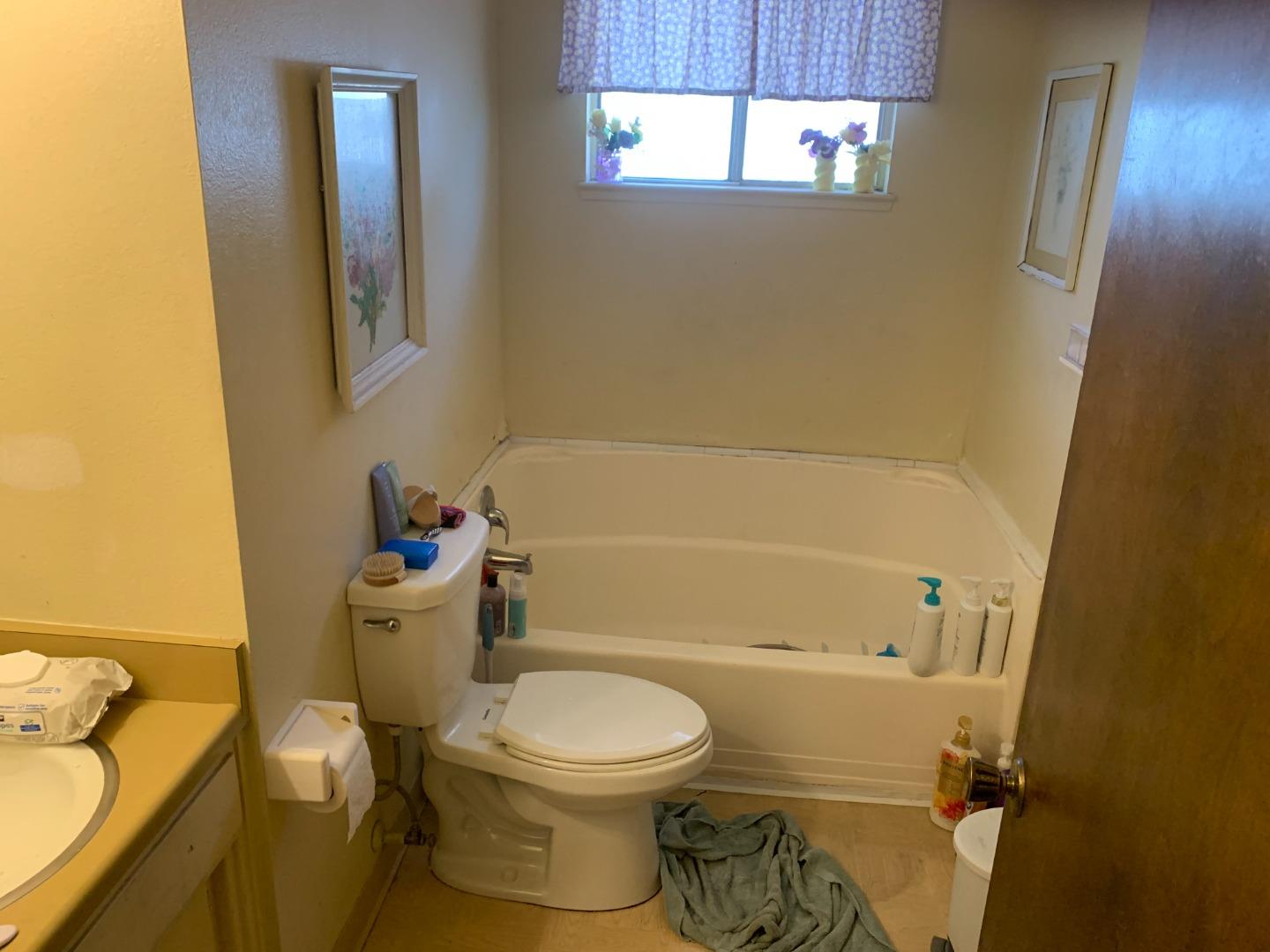 Detail Gallery Image 19 of 22 For 1812 Fallon Ln, Modesto,  CA 95355 - 4 Beds | 2 Baths