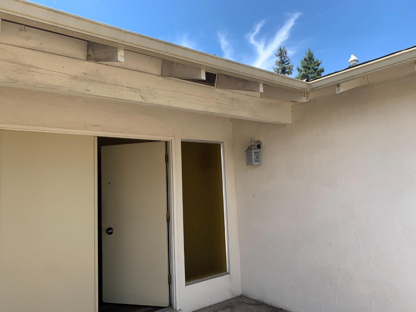 Detail Gallery Image 6 of 22 For 1812 Fallon Ln, Modesto,  CA 95355 - 4 Beds | 2 Baths