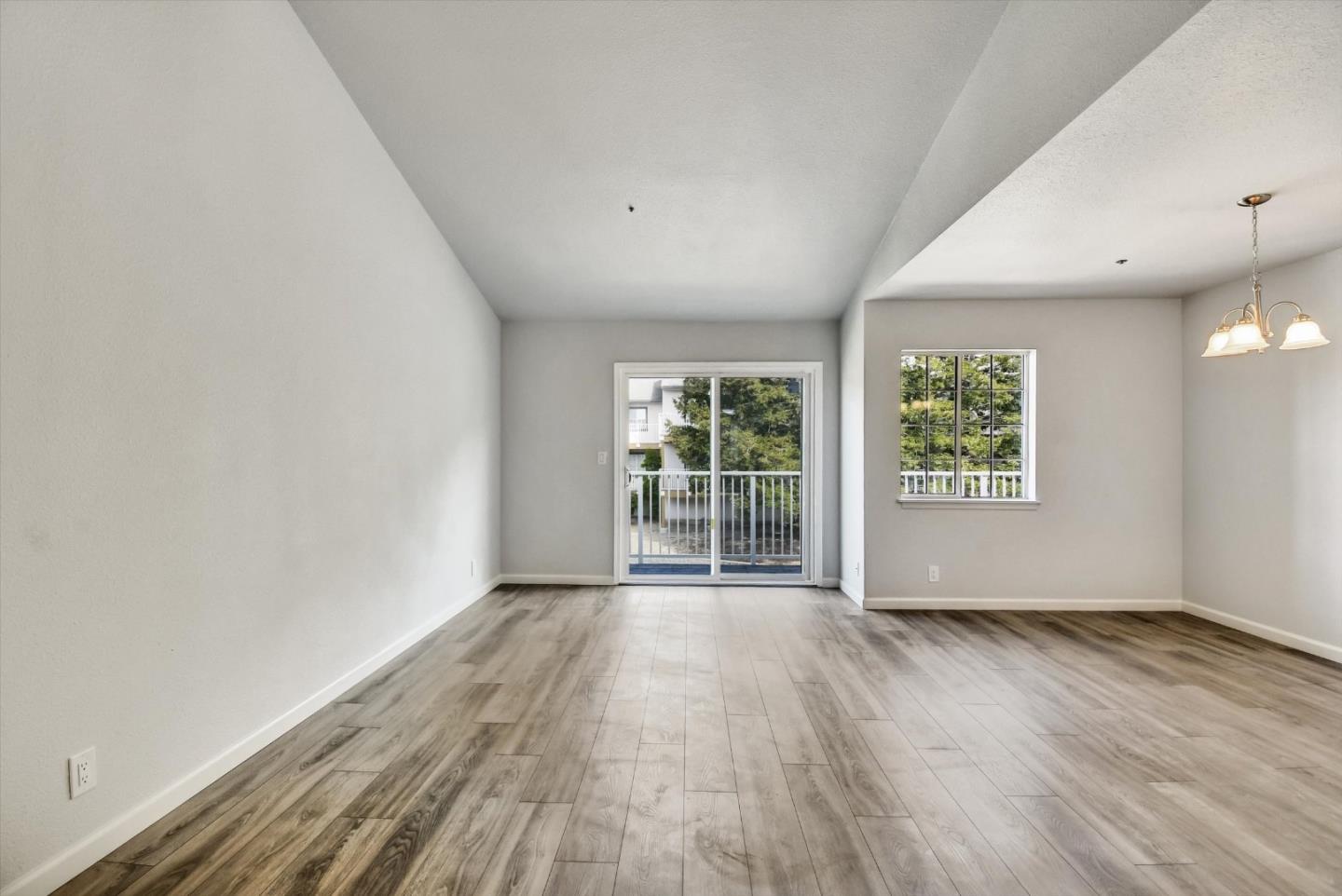Detail Gallery Image 13 of 37 For 1026 San Luis Cir #707,  Daly City,  CA 94014 - 1 Beds | 1 Baths
