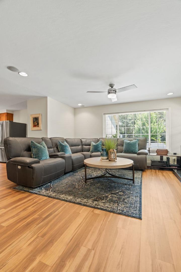 Detail Gallery Image 7 of 46 For 249 Bernal Rd, San Jose,  CA 95119 - 3 Beds | 2 Baths
