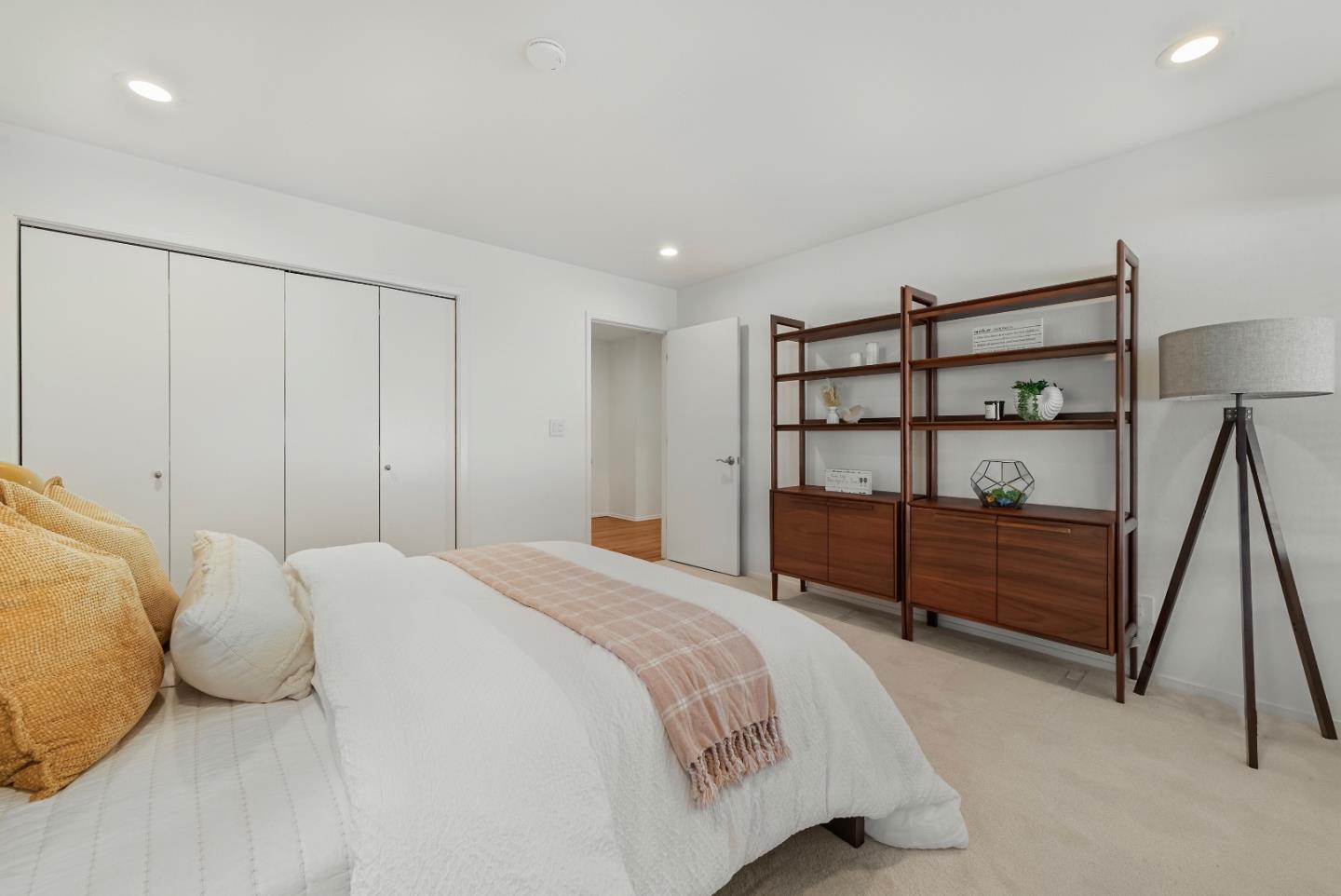 Detail Gallery Image 27 of 51 For 1405 Cedar Pl, Los Altos,  CA 94024 - 3 Beds | 2 Baths