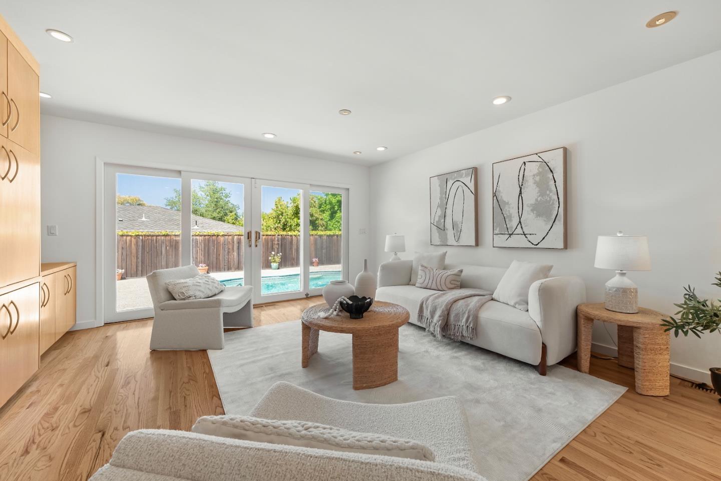 Detail Gallery Image 8 of 51 For 1405 Cedar Pl, Los Altos,  CA 94024 - 3 Beds | 2 Baths