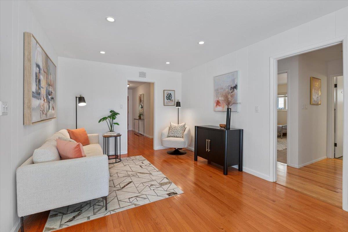 Detail Gallery Image 10 of 38 For 1141 Fairview Ave, Redwood City,  CA 94061 - 3 Beds | 2 Baths