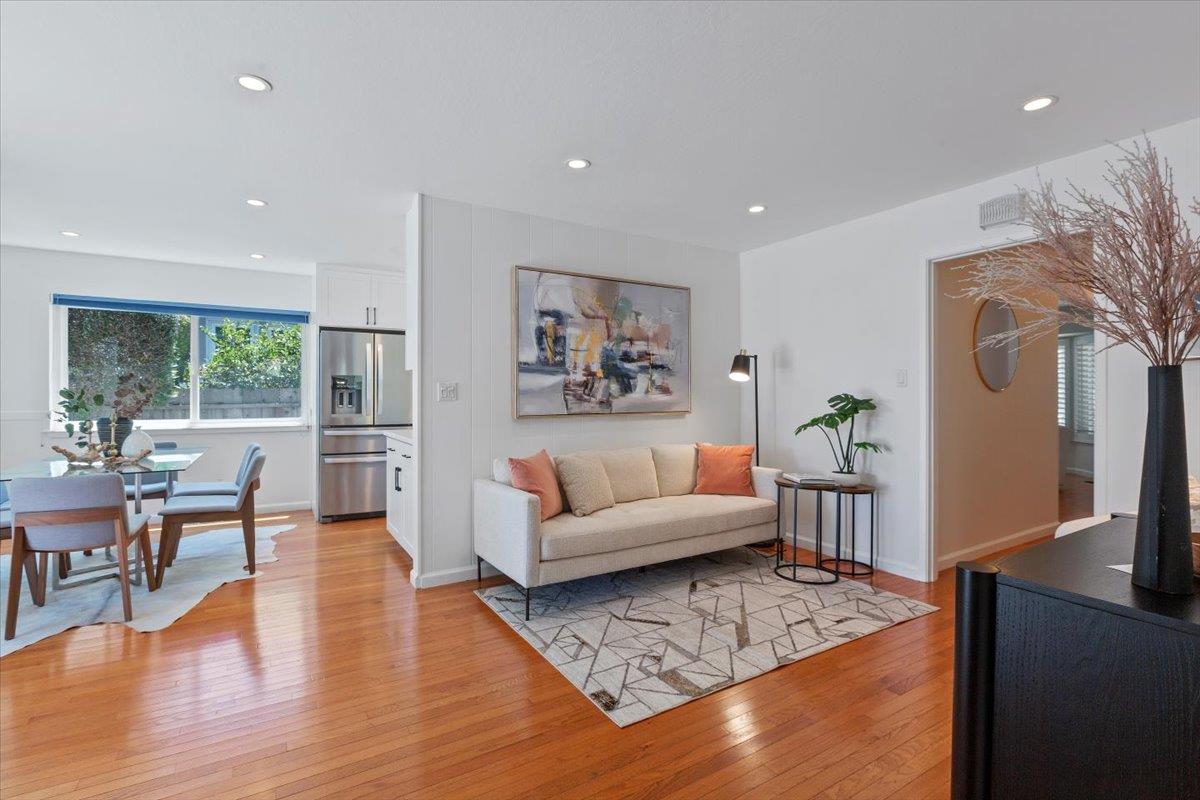 Detail Gallery Image 11 of 38 For 1141 Fairview Ave, Redwood City,  CA 94061 - 3 Beds | 2 Baths