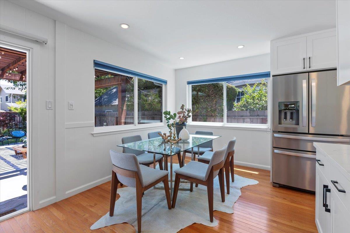 Detail Gallery Image 12 of 38 For 1141 Fairview Ave, Redwood City,  CA 94061 - 3 Beds | 2 Baths