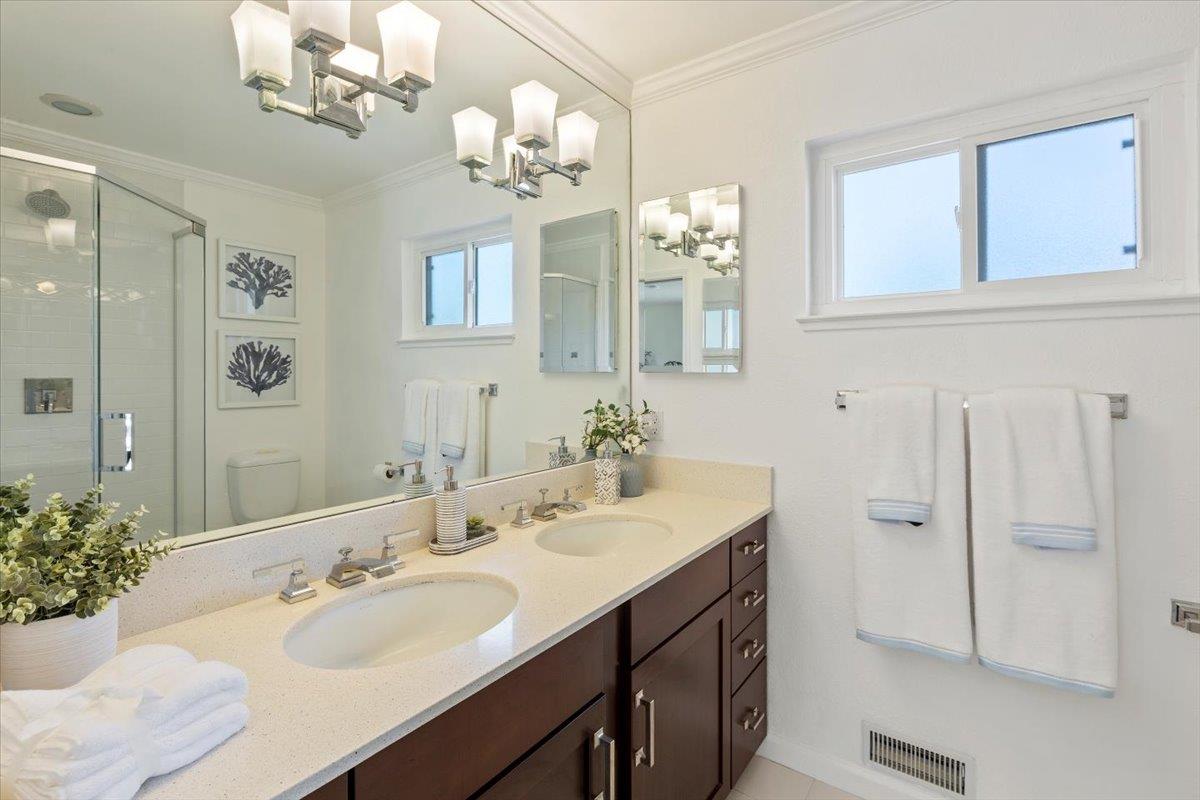 Detail Gallery Image 25 of 38 For 1141 Fairview Ave, Redwood City,  CA 94061 - 3 Beds | 2 Baths