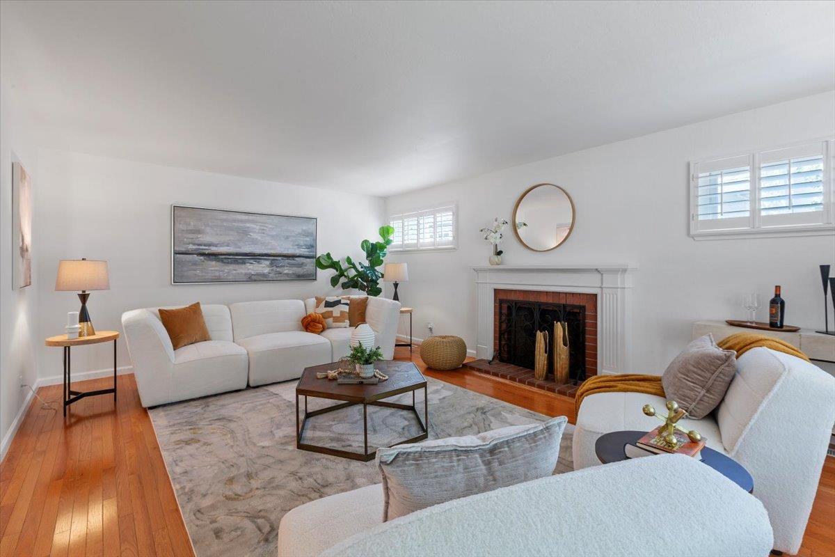 Detail Gallery Image 5 of 38 For 1141 Fairview Ave, Redwood City,  CA 94061 - 3 Beds | 2 Baths