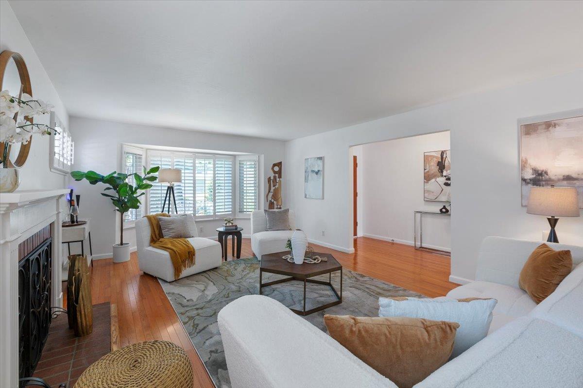 Detail Gallery Image 7 of 38 For 1141 Fairview Ave, Redwood City,  CA 94061 - 3 Beds | 2 Baths