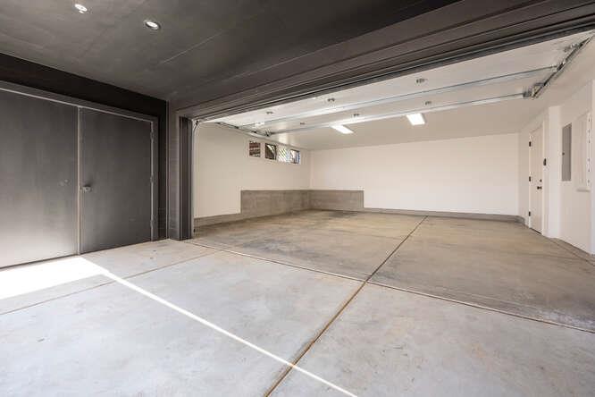 Detail Gallery Image 23 of 24 For 782 Elm St a,  San Carlos,  CA 94070 - 4 Beds | 3/1 Baths