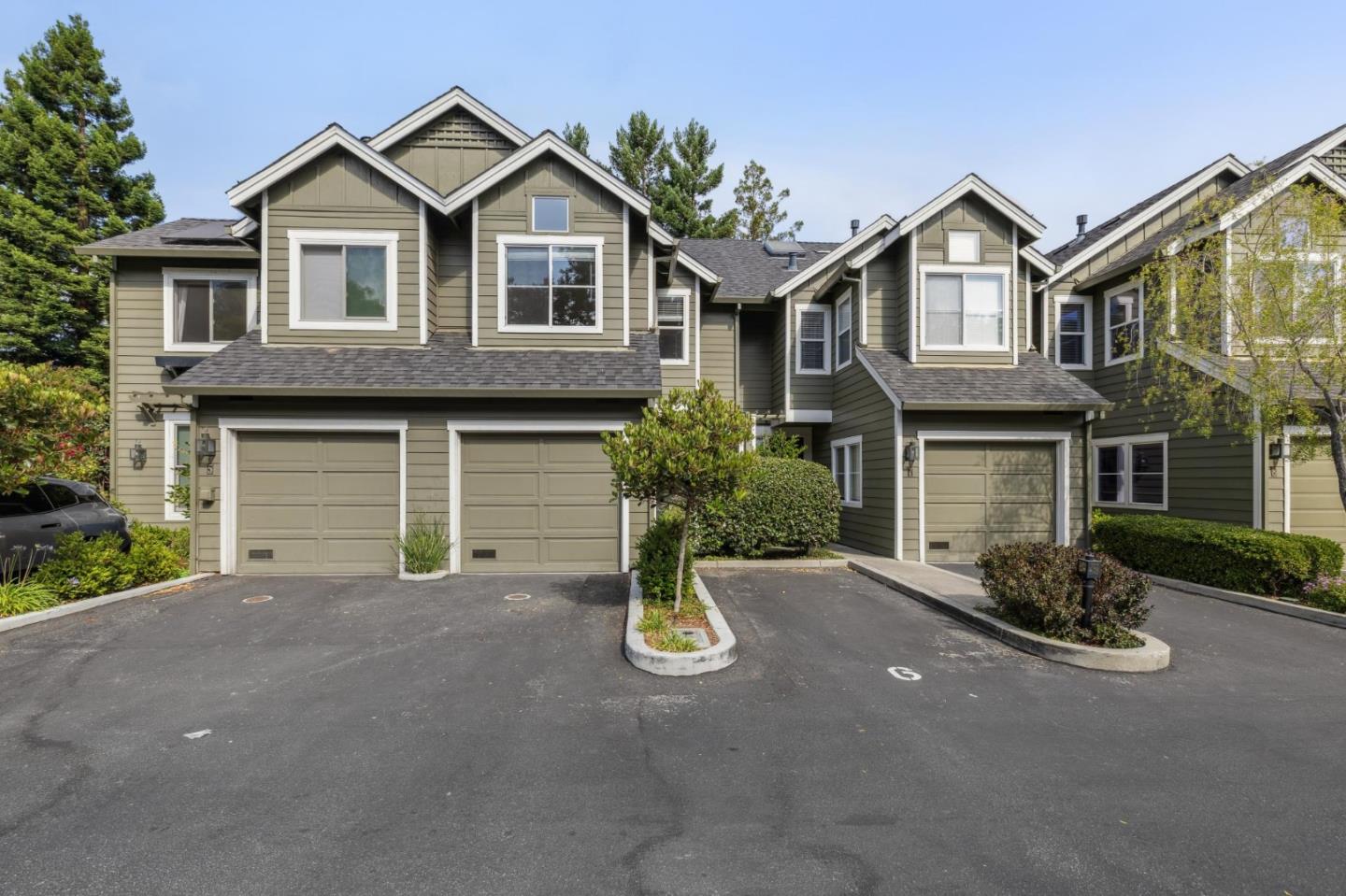 Detail Gallery Image 10 of 12 For 600 Willow Rd #6,  Menlo Park,  CA 94025 - 2 Beds | 2/1 Baths