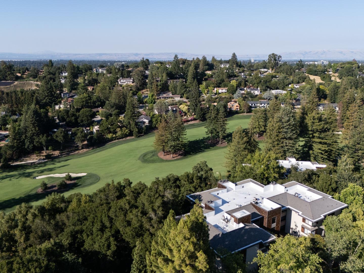 Detail Gallery Image 2 of 26 For 1290 Sharon Park Dr #47,  Menlo Park,  CA 94025 - 2 Beds | 2 Baths