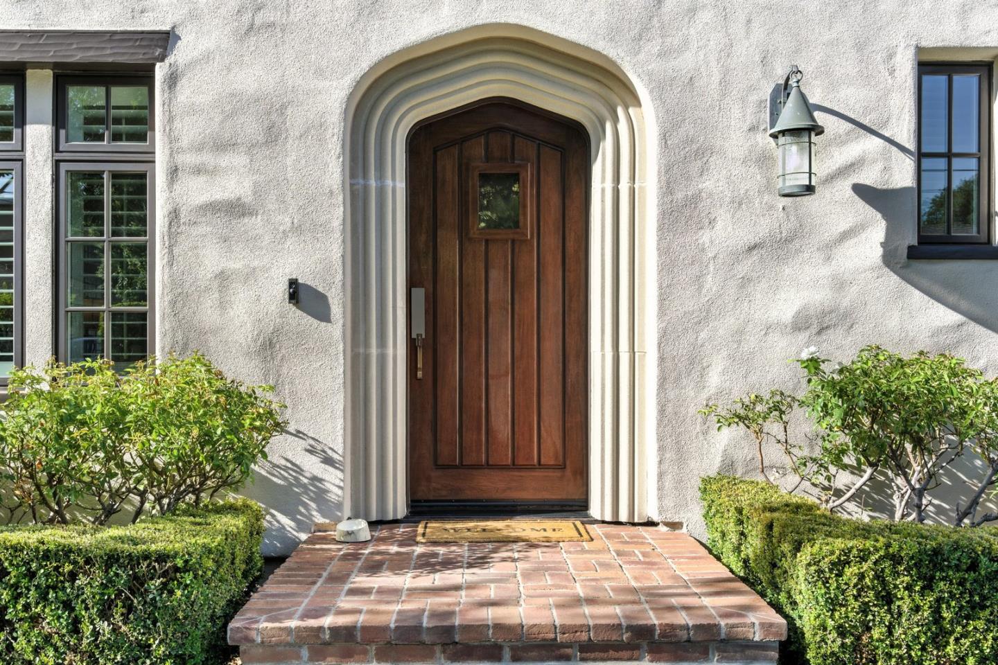 Detail Gallery Image 3 of 32 For 16897 Mitchell Ave, Los Gatos,  CA 95032 - 4 Beds | 4/1 Baths