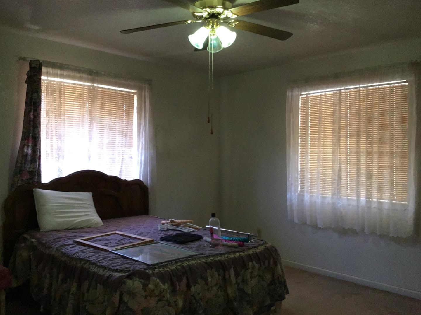 Detail Gallery Image 11 of 15 For 413 Fig St, Madera,  CA 93638 - 4 Beds | 2 Baths