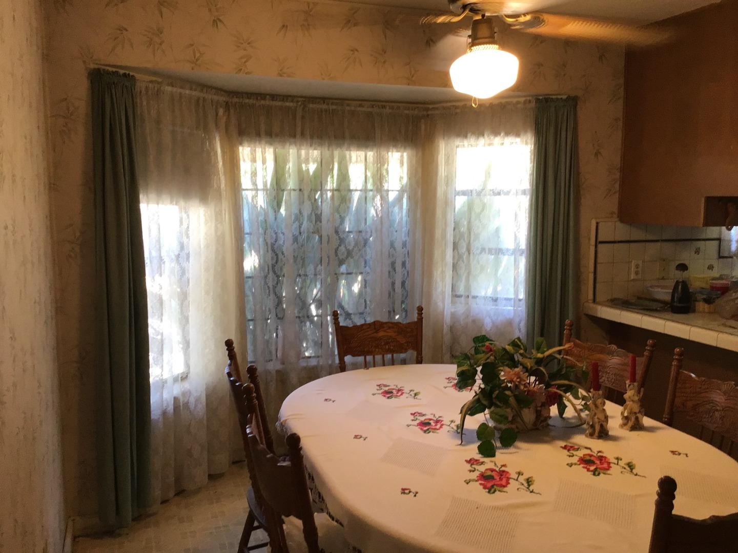 Detail Gallery Image 9 of 15 For 413 Fig St, Madera,  CA 93638 - 4 Beds | 2 Baths