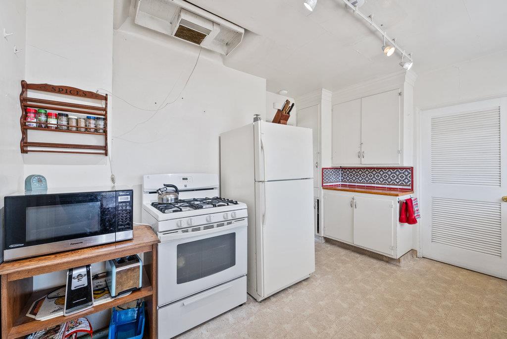 Detail Gallery Image 10 of 32 For 106 Stanford St, Watsonville,  CA 95076 - 3 Beds | 1 Baths