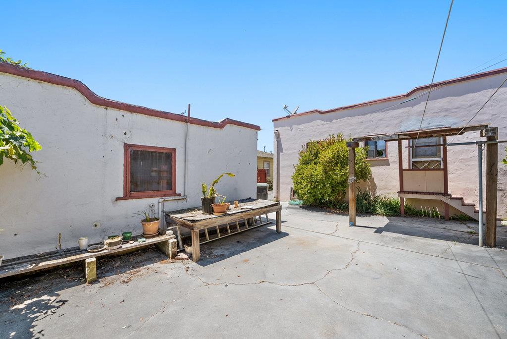 Detail Gallery Image 27 of 32 For 106 Stanford St, Watsonville,  CA 95076 - 3 Beds | 1 Baths