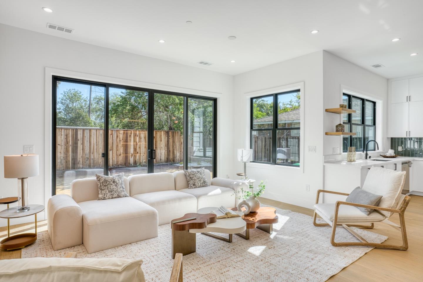 Detail Gallery Image 5 of 44 For 1270 W Hacienda Ave, Campbell,  CA 95008 - 5 Beds | 4 Baths