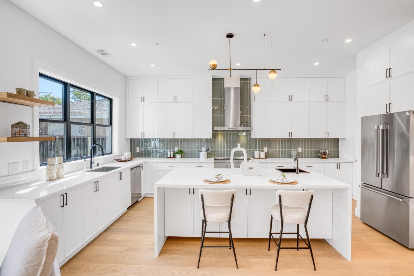 Detail Gallery Image 8 of 44 For 1270 W Hacienda Ave, Campbell,  CA 95008 - 5 Beds | 4 Baths