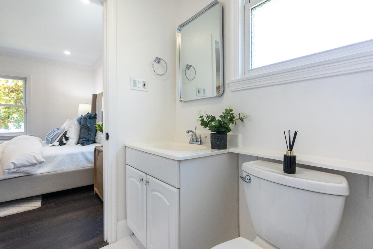Detail Gallery Image 22 of 45 For 2653 Brewster Ave, Redwood City,  CA 94062 - 2 Beds | 1/1 Baths