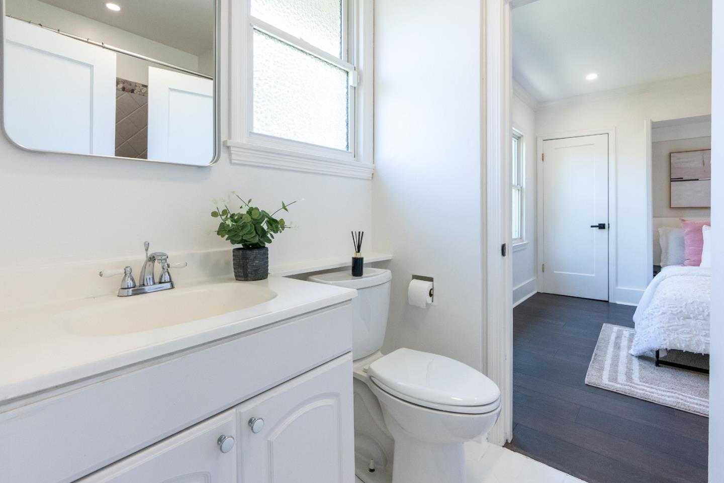 Detail Gallery Image 23 of 45 For 2653 Brewster Ave, Redwood City,  CA 94062 - 2 Beds | 1/1 Baths