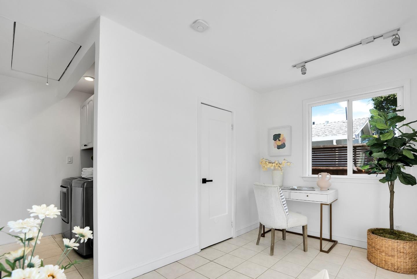 Detail Gallery Image 32 of 45 For 2653 Brewster Ave, Redwood City,  CA 94062 - 2 Beds | 1/1 Baths