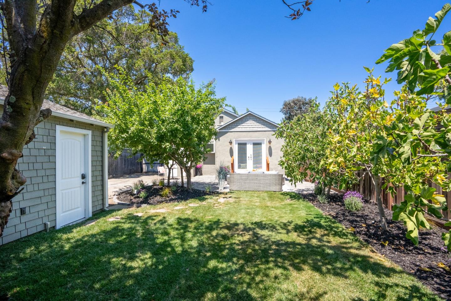Detail Gallery Image 35 of 45 For 2653 Brewster Ave, Redwood City,  CA 94062 - 2 Beds | 1/1 Baths